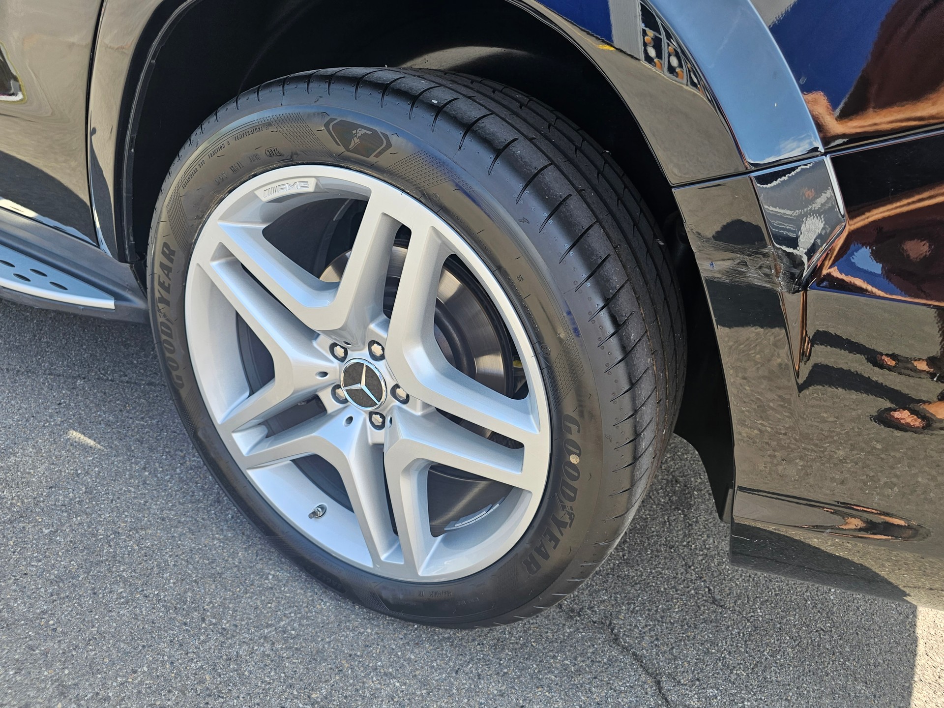 MERCEDES-BENZ GL 550-image-15