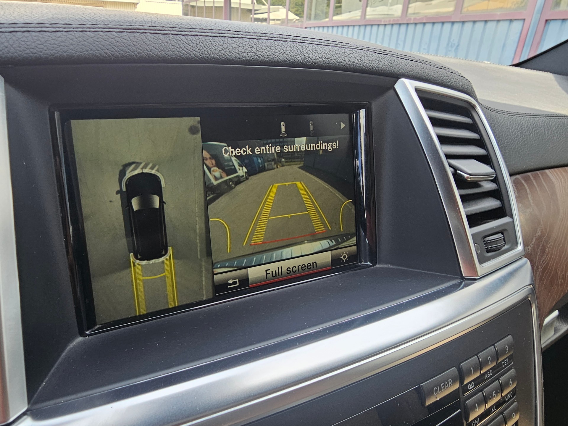 MERCEDES-BENZ GL 550-image-14