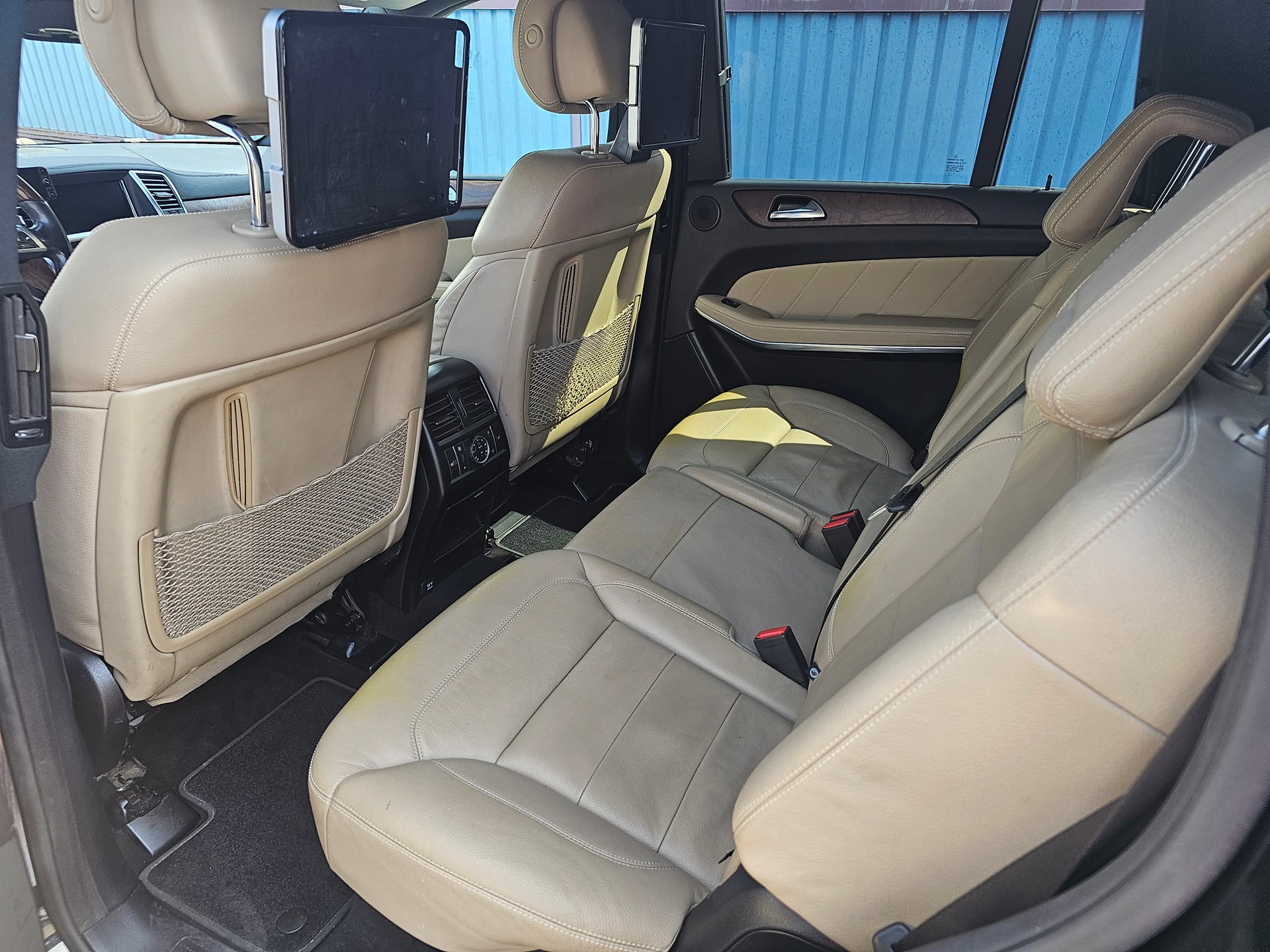 MERCEDES-BENZ GL 550-image-9
