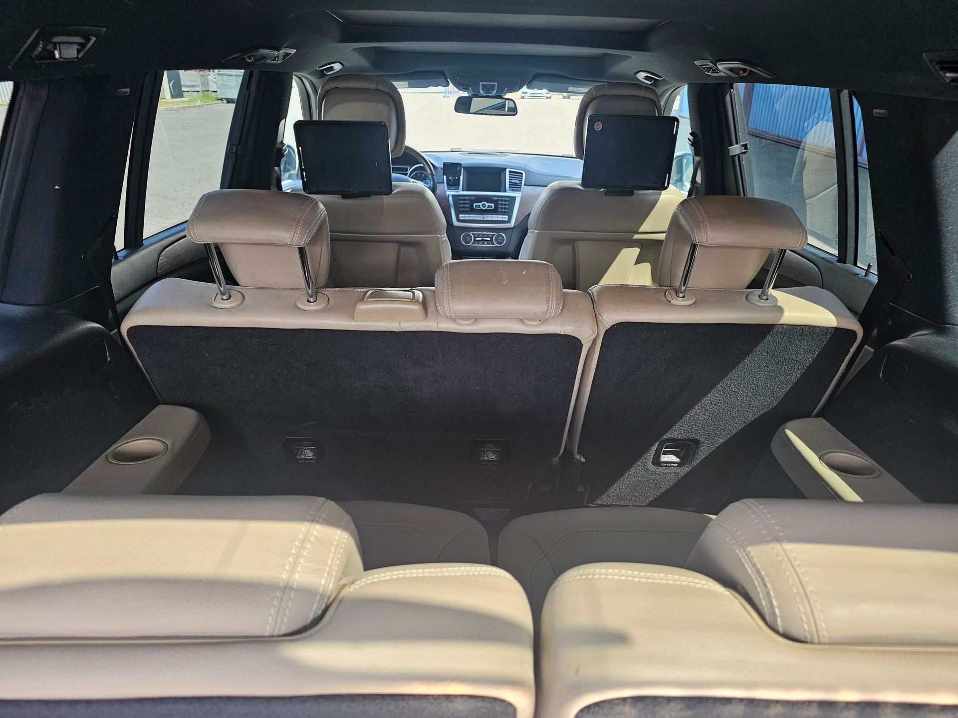 MERCEDES-BENZ GL 550-image-10