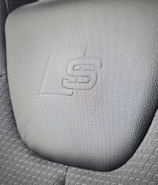 AUDI 2.0 40 TFSI S Line Attraction quattro S-Tronic (Sonos, AHK, Matrix LED)-image-12