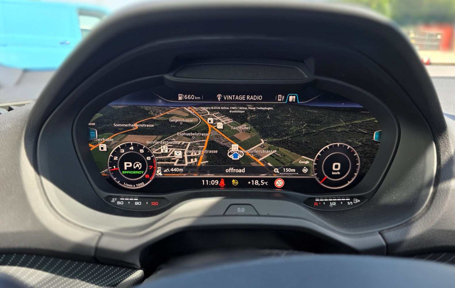 AUDI 2.0 40 TFSI S Line Attraction quattro S-Tronic (Sonos, AHK, Matrix LED)-image-8