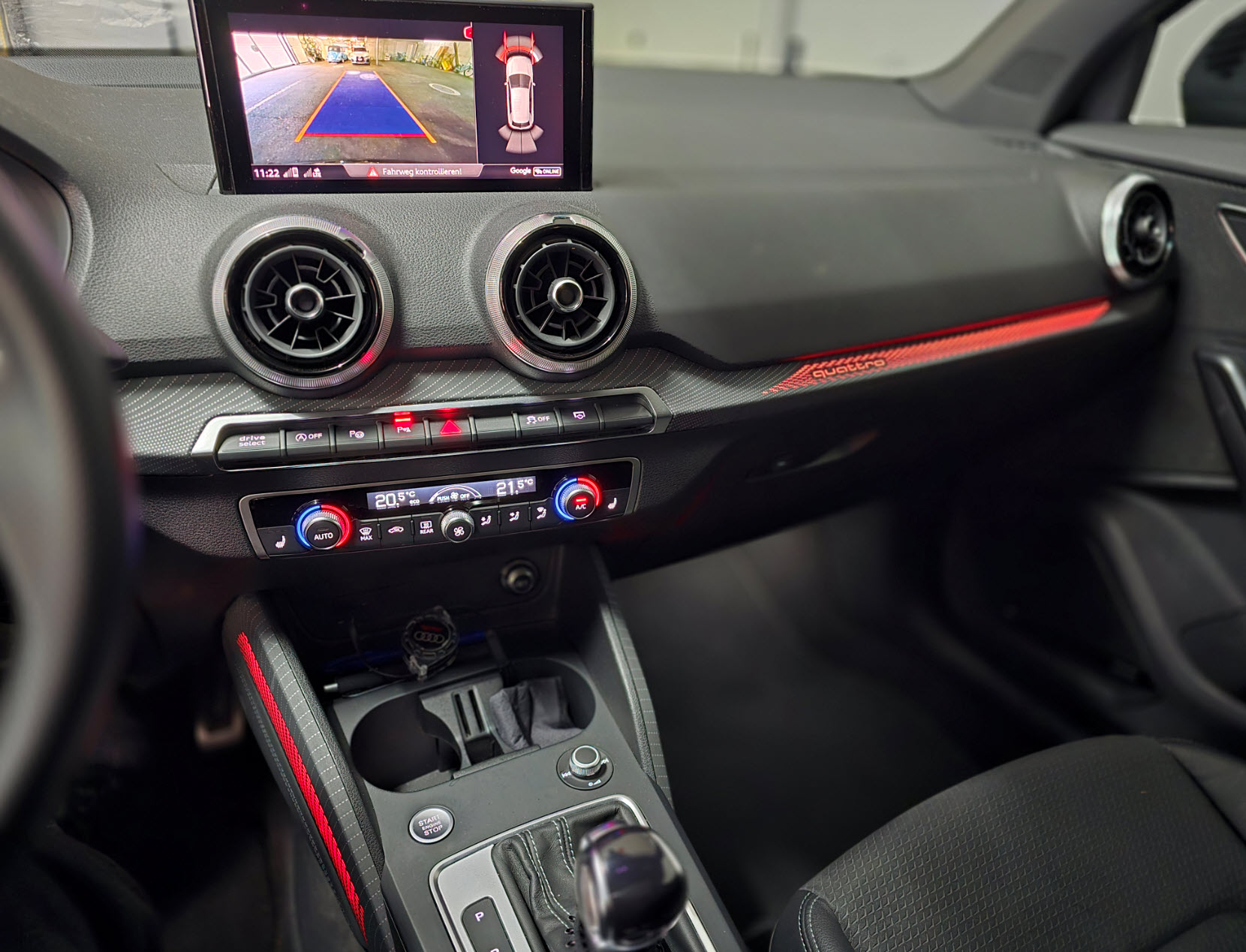 AUDI 2.0 40 TFSI S Line Attraction quattro S-Tronic (Sonos, AHK, Matrix LED)-image-9