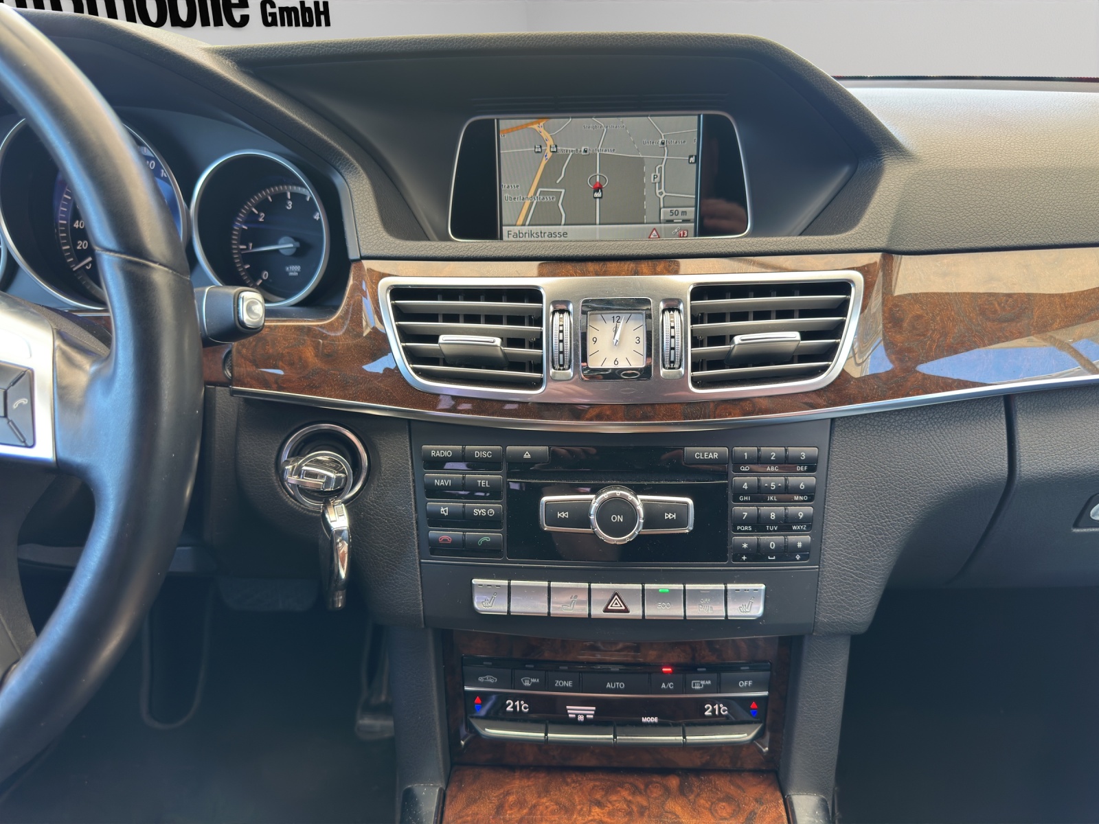 MERCEDES-BENZ E 200 CDI Avantgarde 7G-Tronic-image-12