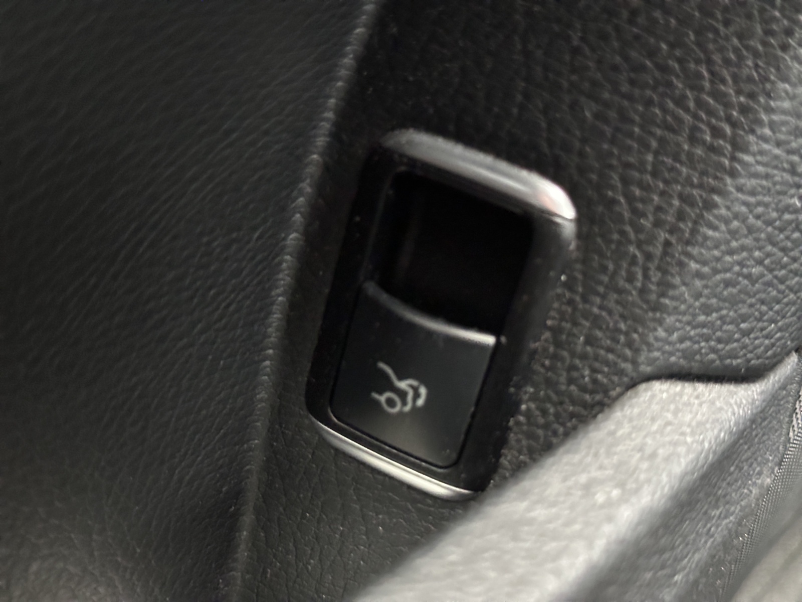 MERCEDES-BENZ E 200 CDI Avantgarde 7G-Tronic-image-14
