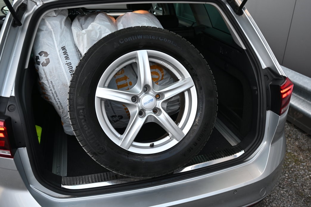 VW Passat Variant 2.0 TDI Business DSG-image-15