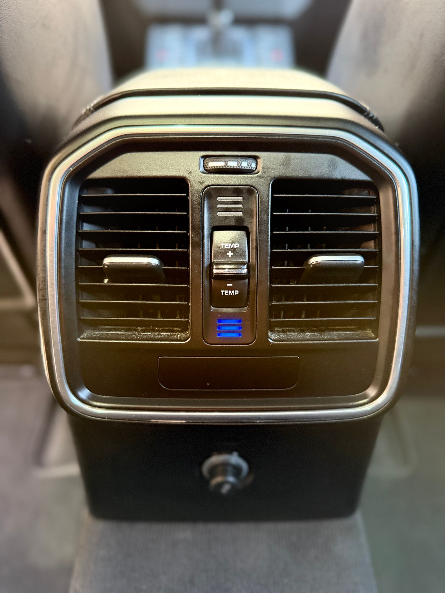 PORSCHE Macan 3.0 V6 S Diesel-image-18