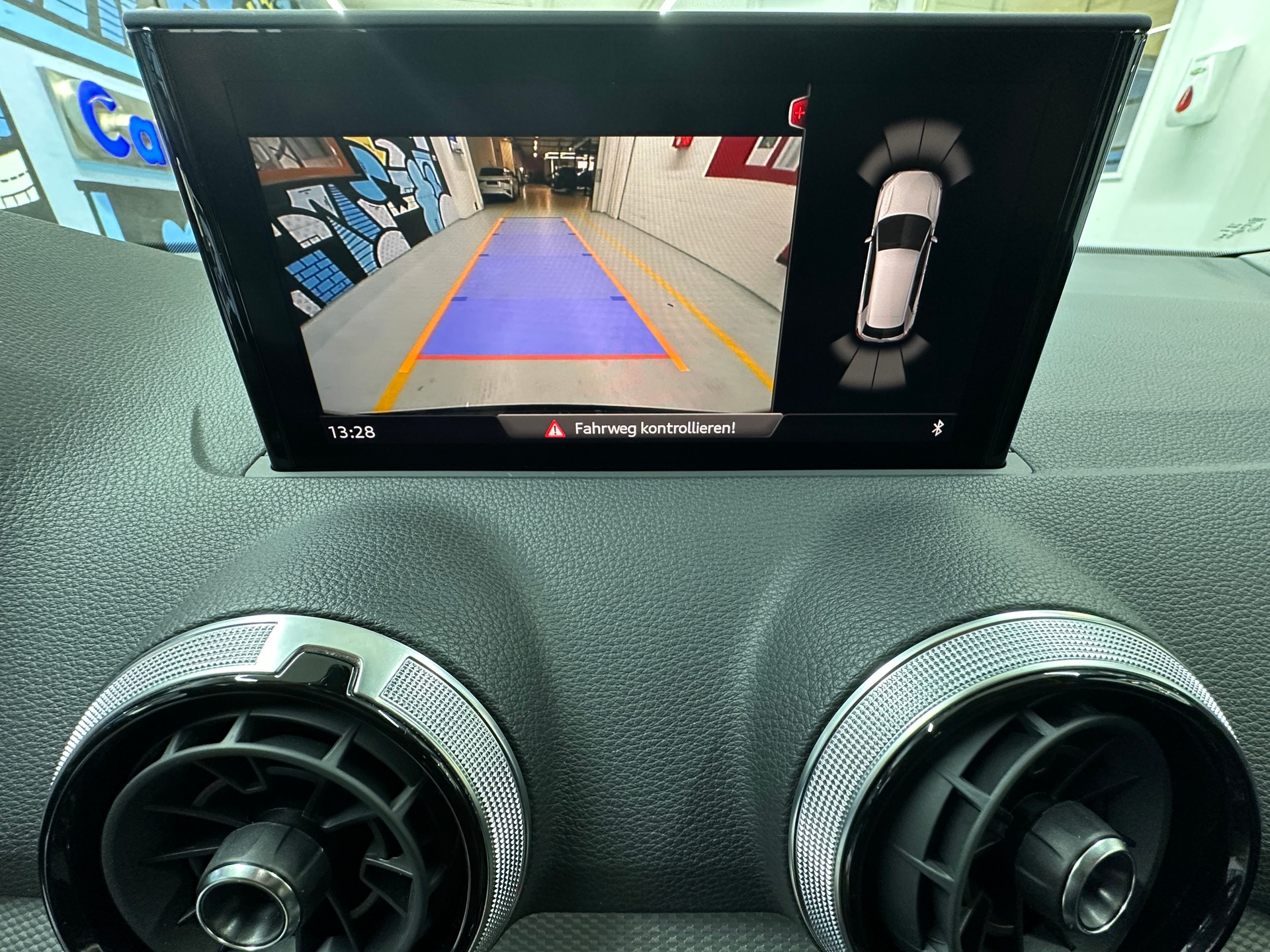 AUDI Q2 35 TFSI S line S-tronic-image-11