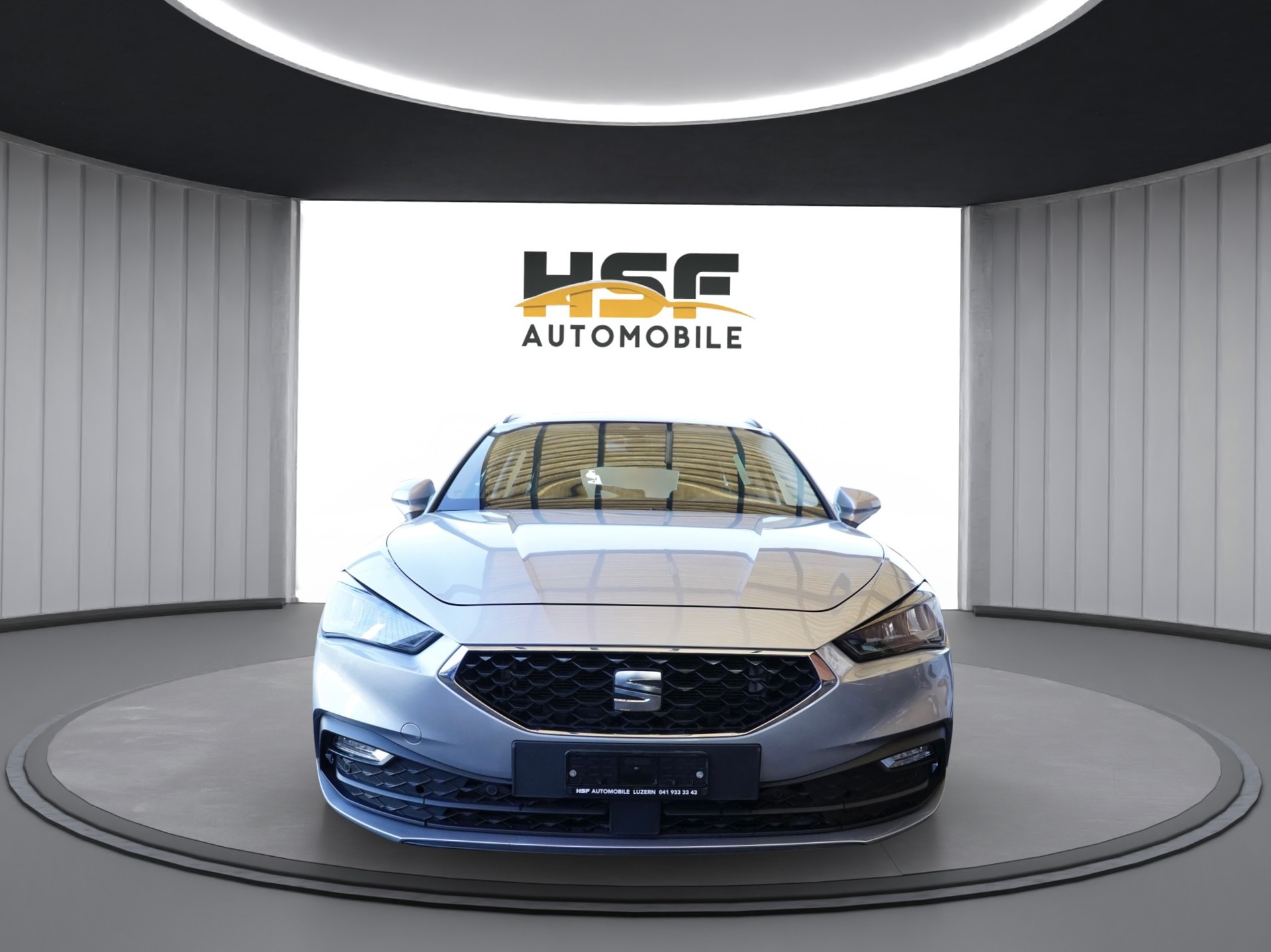SEAT Leon ST 2.0 TDI EVO DSG 4Drive Style *CH Fahrzeug & AHK 2000 KG*-image-6