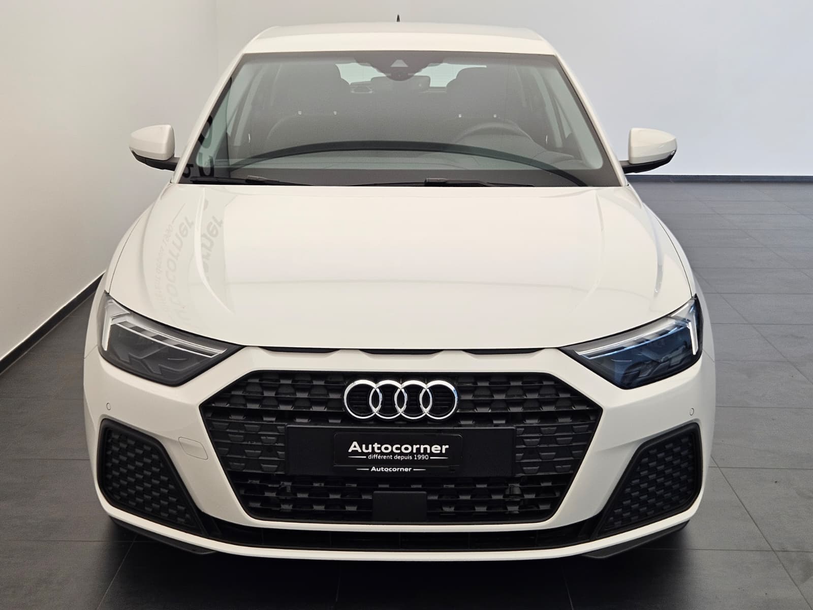 AUDI A1 Sportback 30 TFSI Attraction S-tronic-image-3