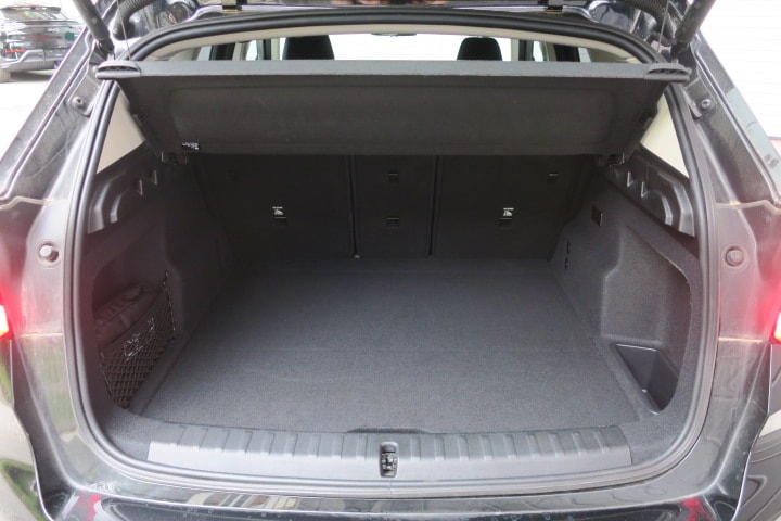 BMW iX1 xDrive 30-image-5