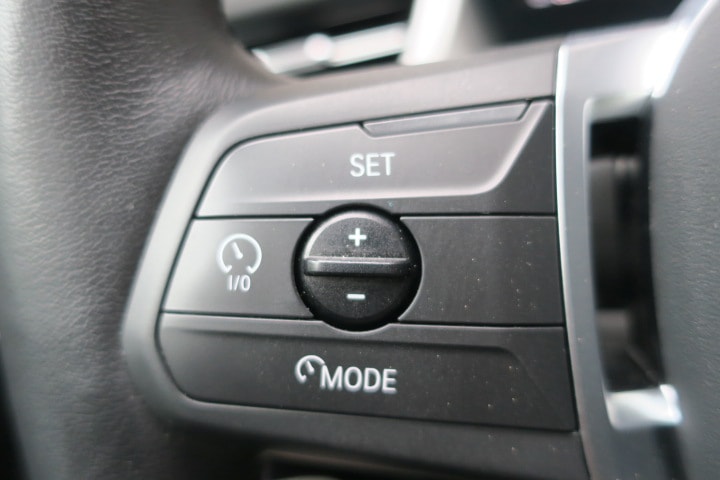 BMW iX1 xDrive 30-image-15