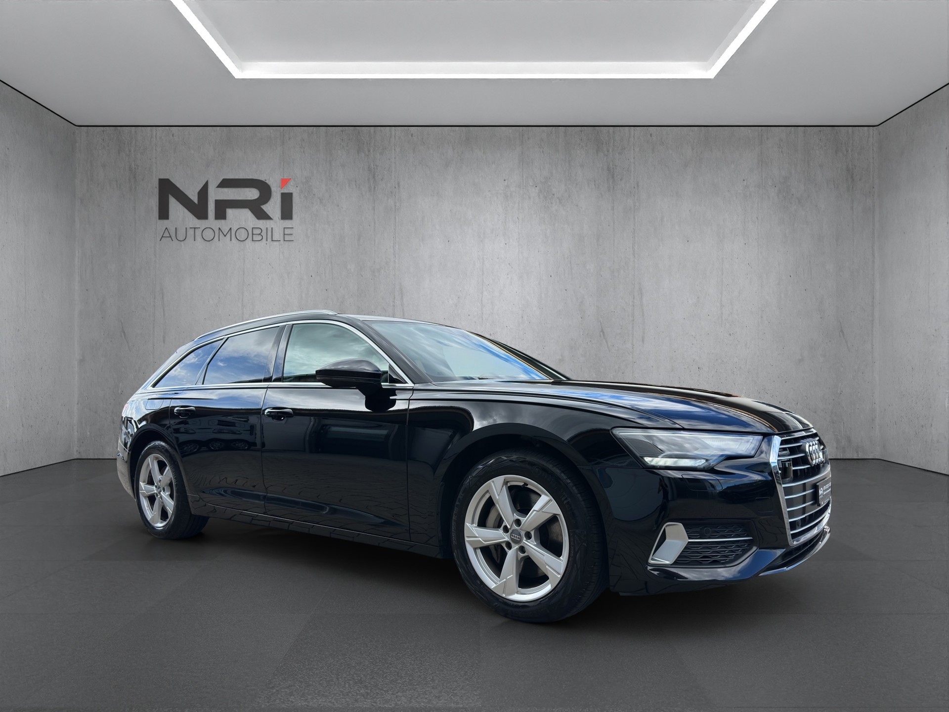 AUDI A6 Avant 3.0 45 TDI Sport quattro T-Tronic-showroom-element-2