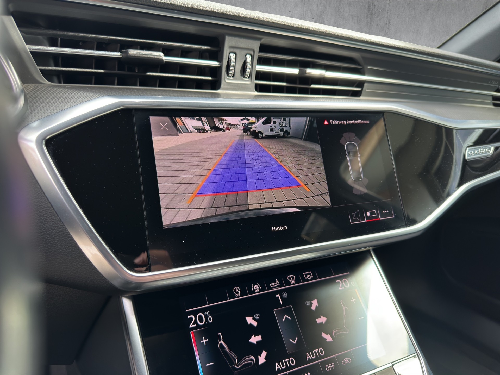 AUDI A6 Avant 3.0 45 TDI Sport quattro T-Tronic-image-13