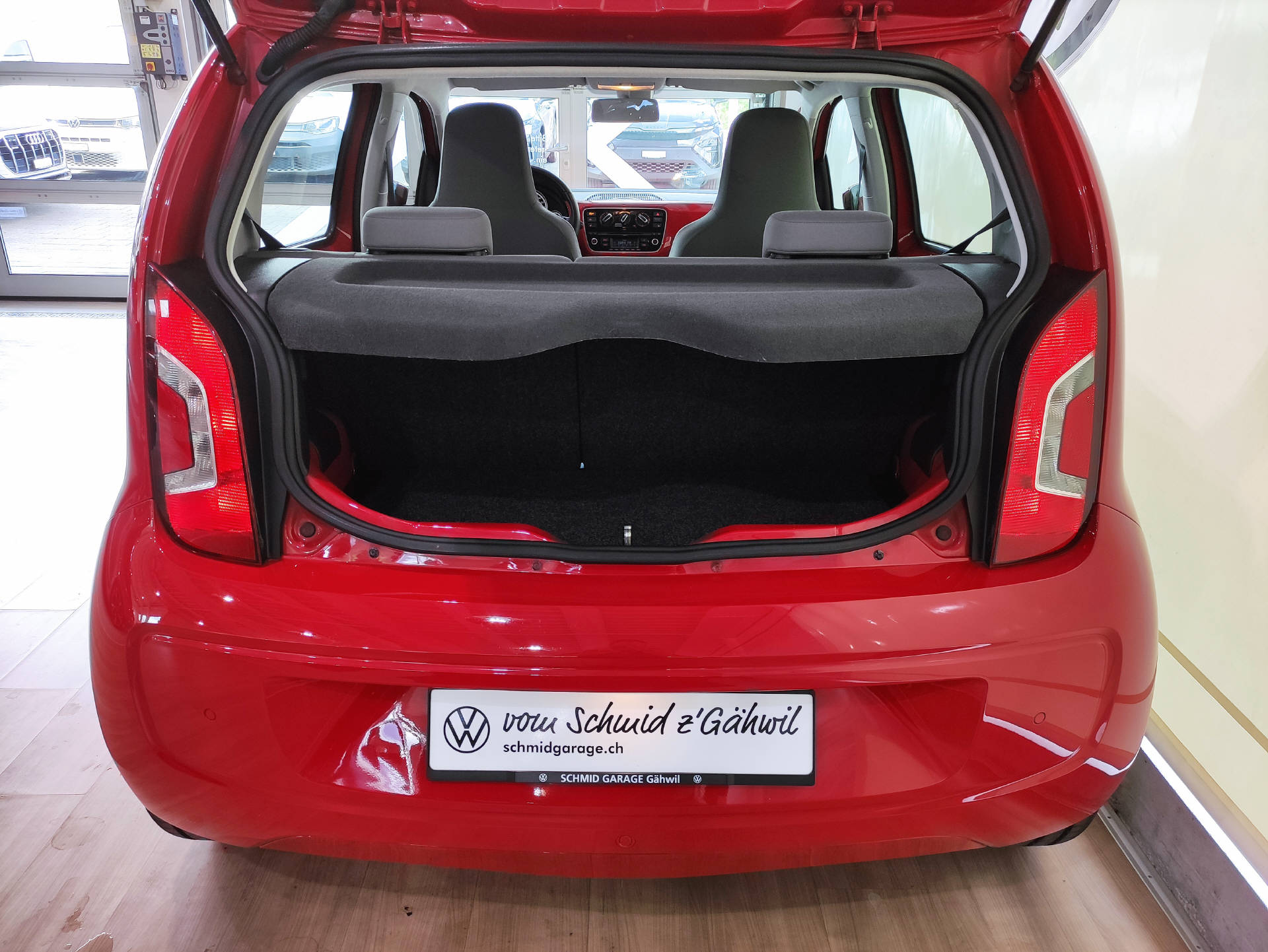 VW Up 1.0 High-image-10