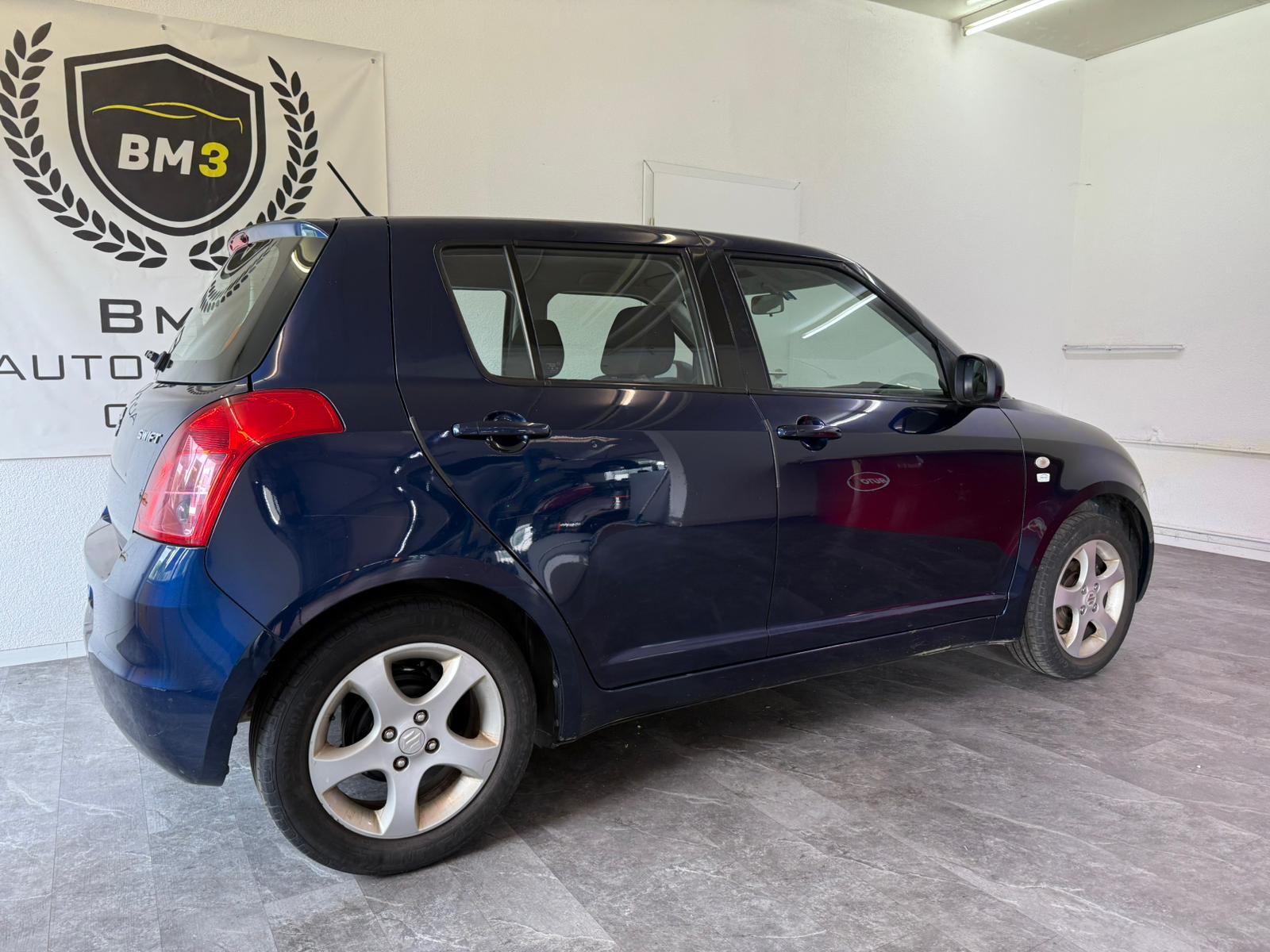 SUZUKI Swift 1.3i 16V GL-image-6
