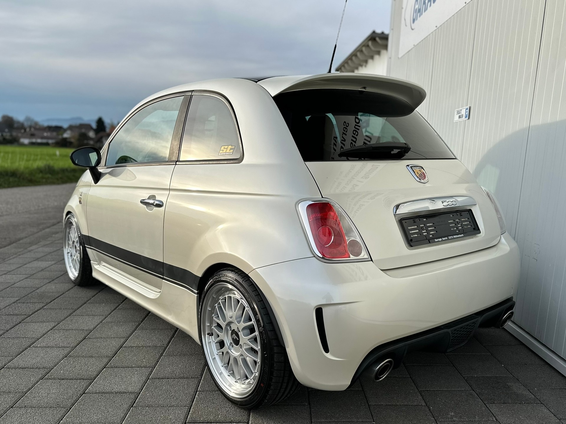 FIAT 500 1.4 16V Turbo Abarth-image-4