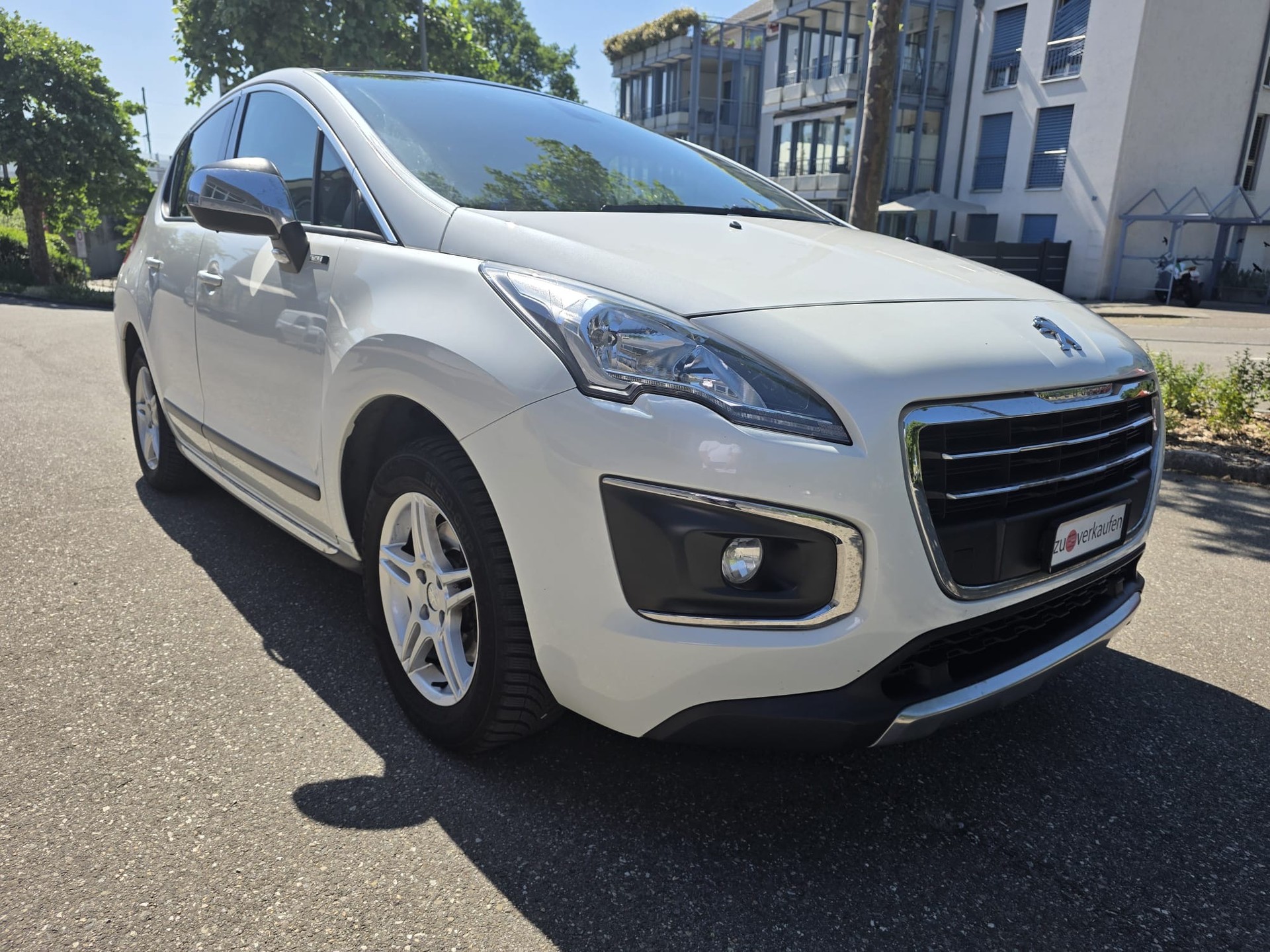 PEUGEOT 3008 1.6 16V T Platinum Tiptronic-image-2