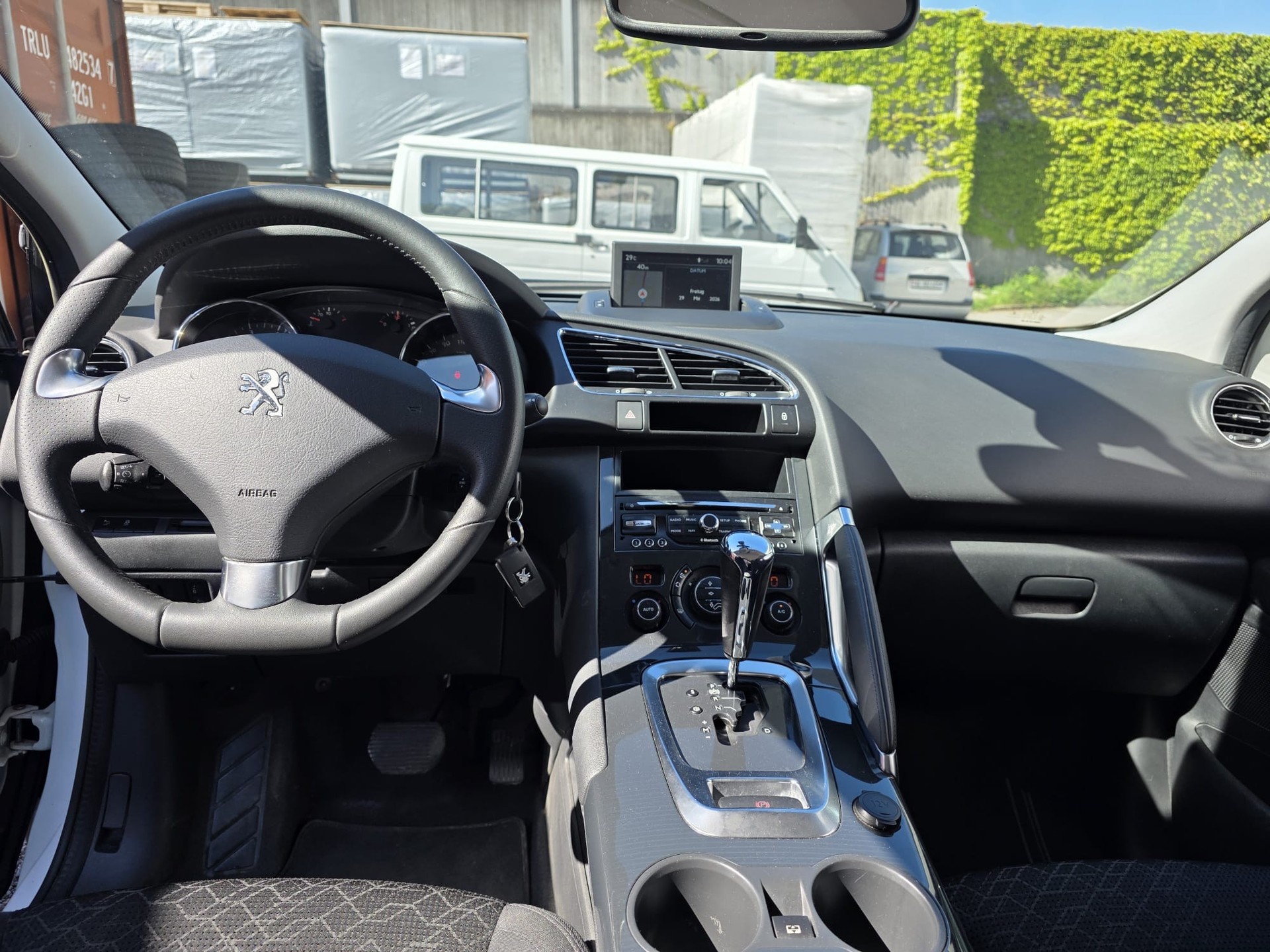PEUGEOT 3008 1.6 16V T Platinum Tiptronic-image-10