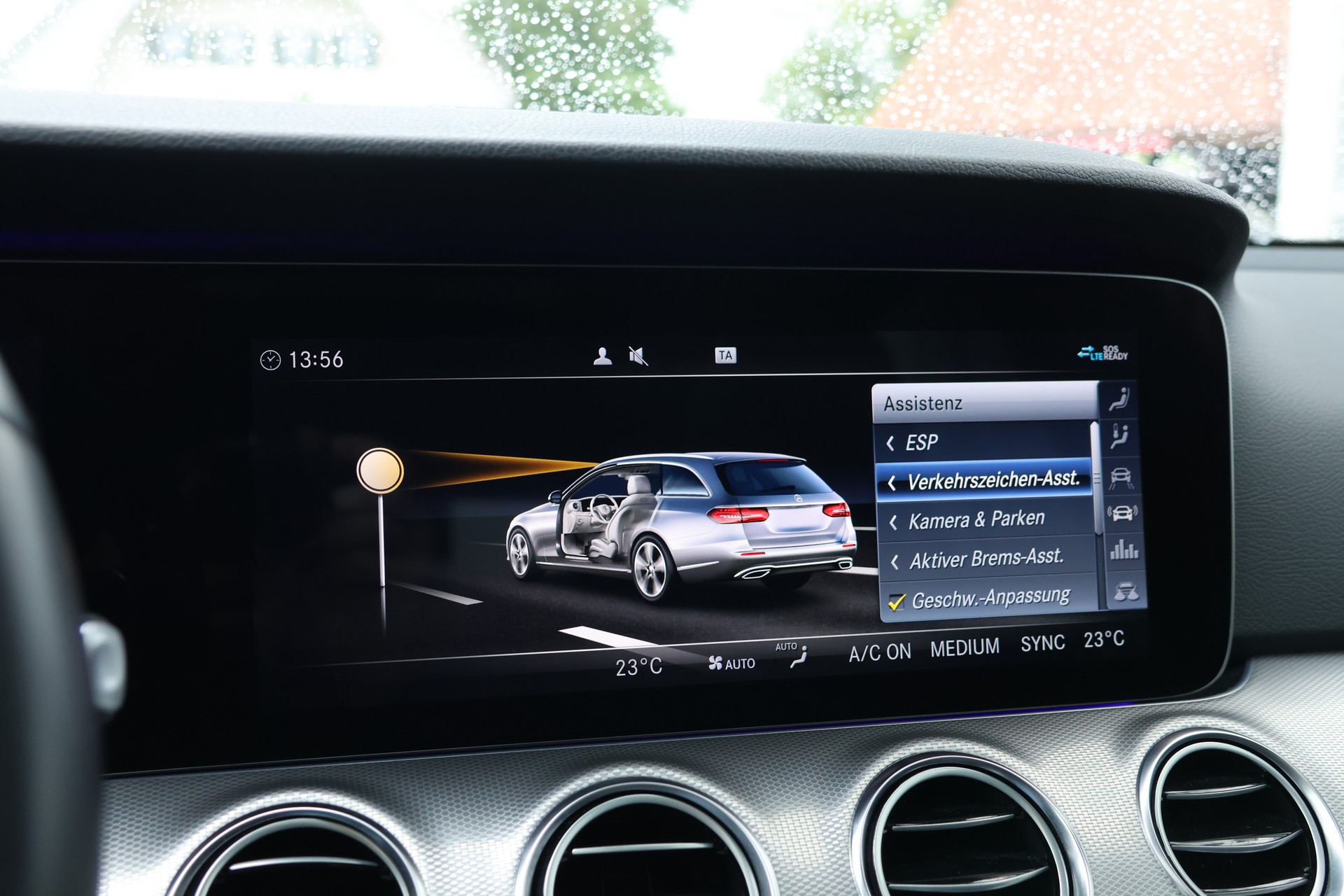 MERCEDES-BENZ E 200 Avantgarde 4 Matic 9G-Tronic (CH)-image-23