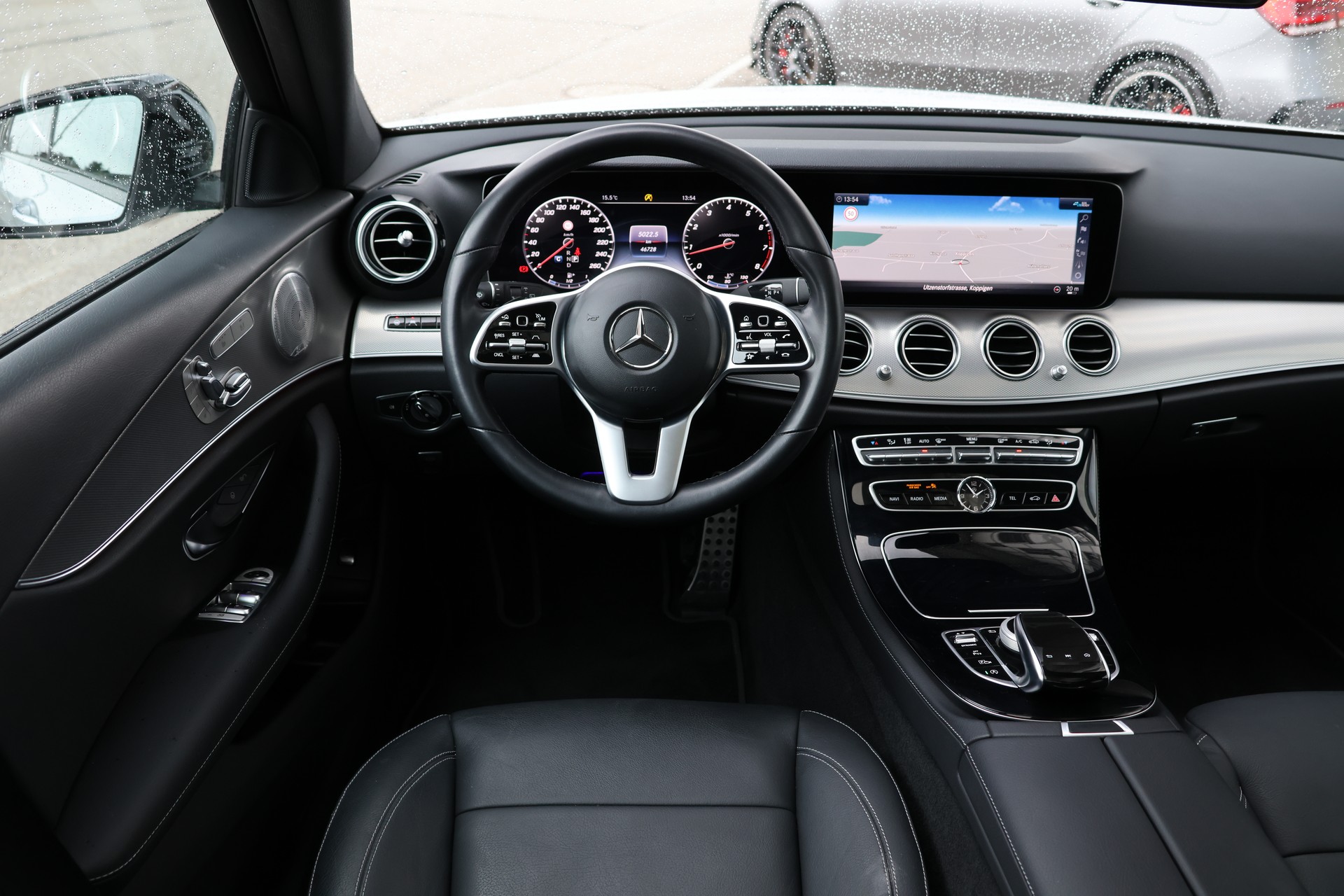MERCEDES-BENZ E 200 Avantgarde 4 Matic 9G-Tronic (CH)-image-13
