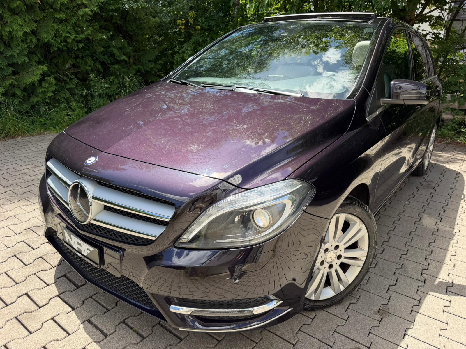 MERCEDES-BENZ B 180 7G-DCT-image-0