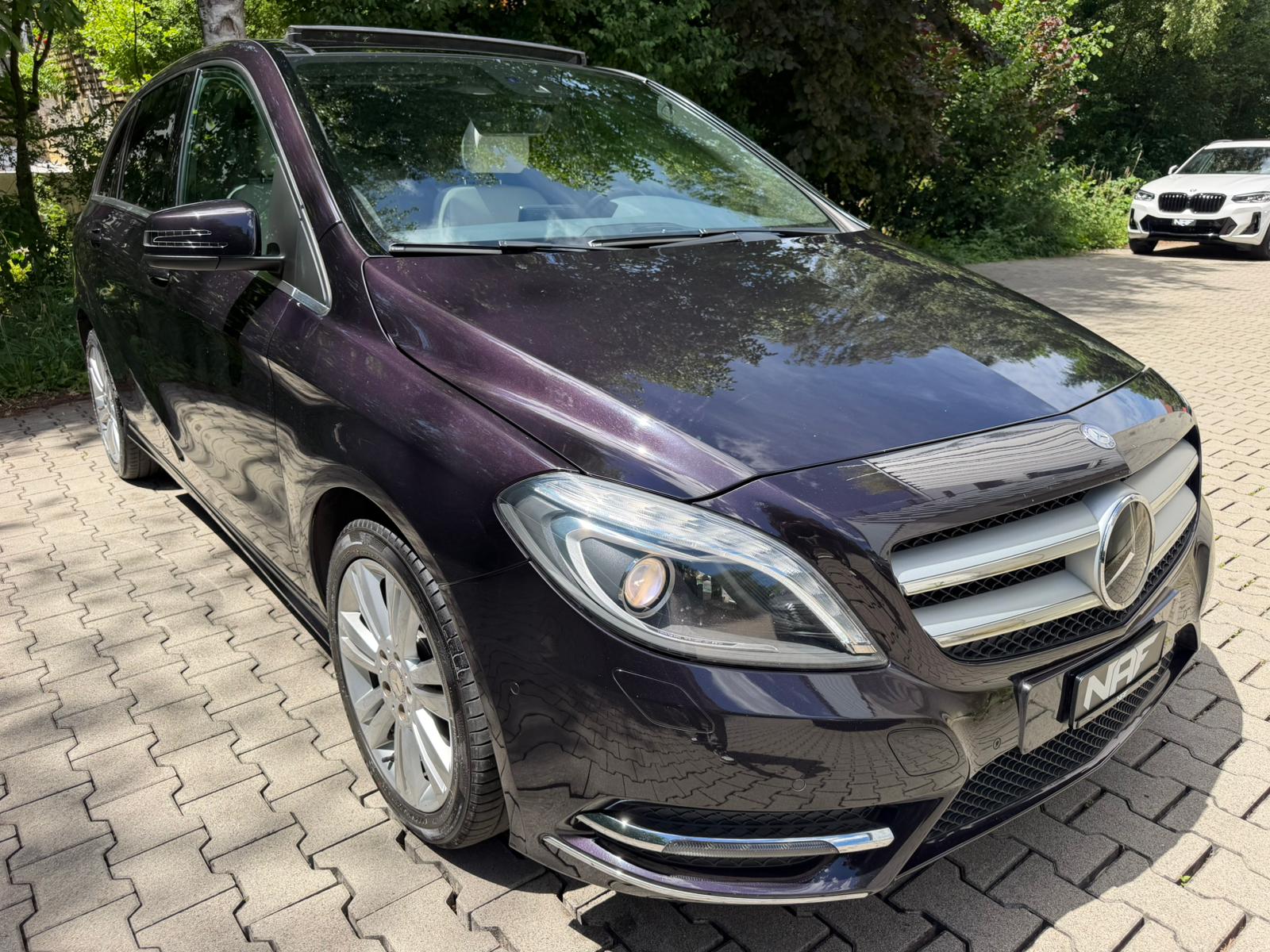 MERCEDES-BENZ B 180 7G-DCT-image-6