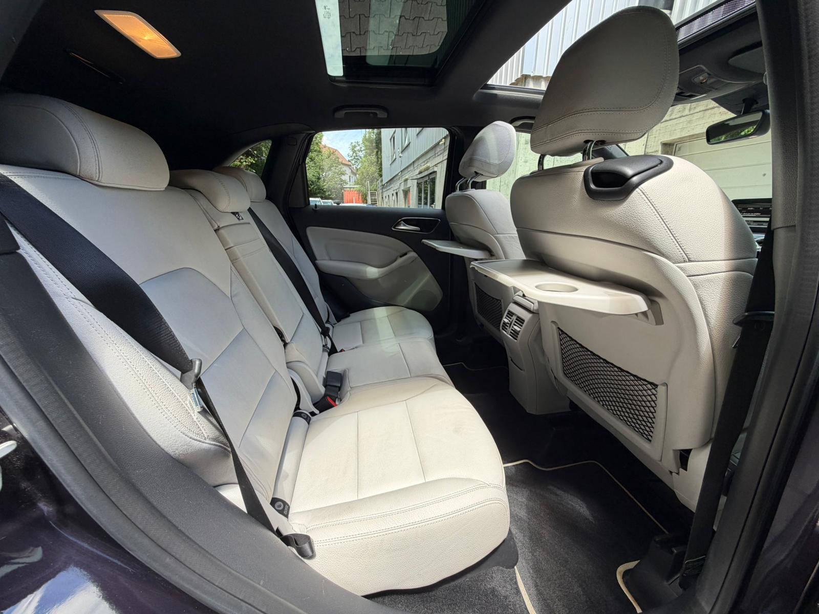 MERCEDES-BENZ B 180 7G-DCT-image-14