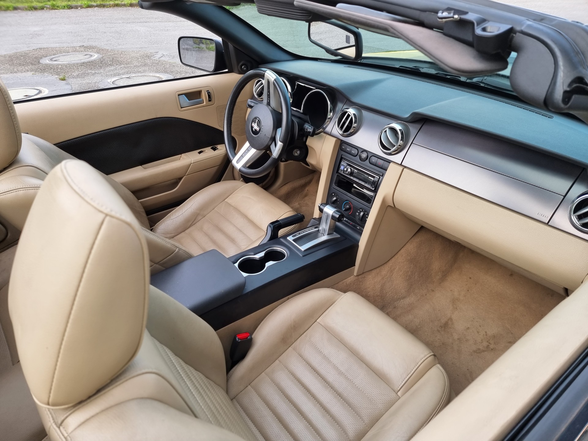FORD MUSTANG-image-3