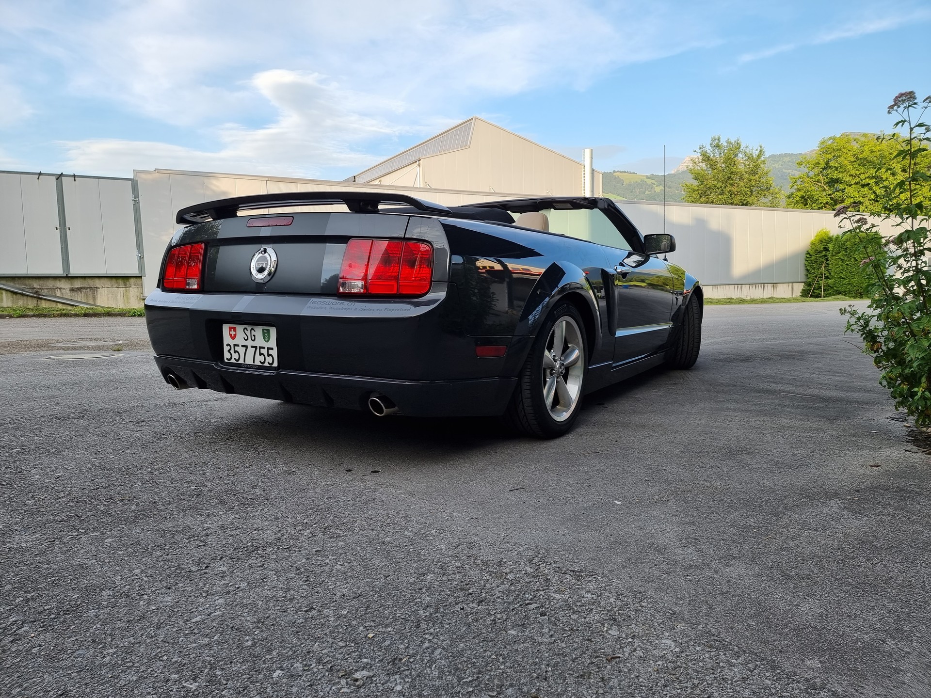 FORD MUSTANG-image-2