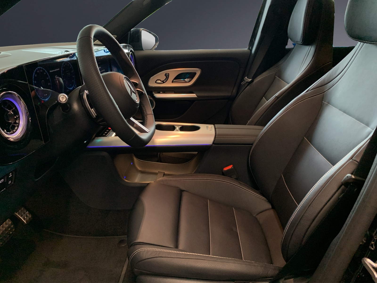 Image MERCEDES-BENZ GLB-350 Mercedes-Benz GLB 350 4MATIC EQ