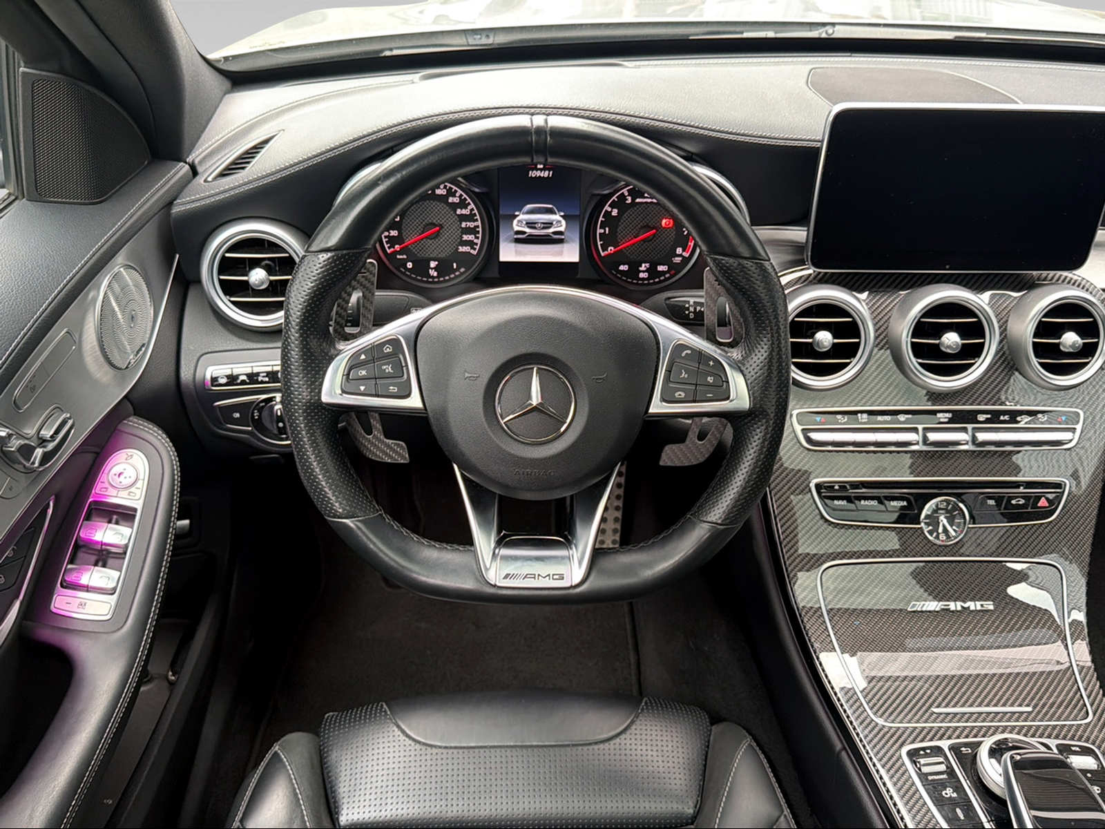 MERCEDES-BENZ C 63 AMG Speedshift-image-12