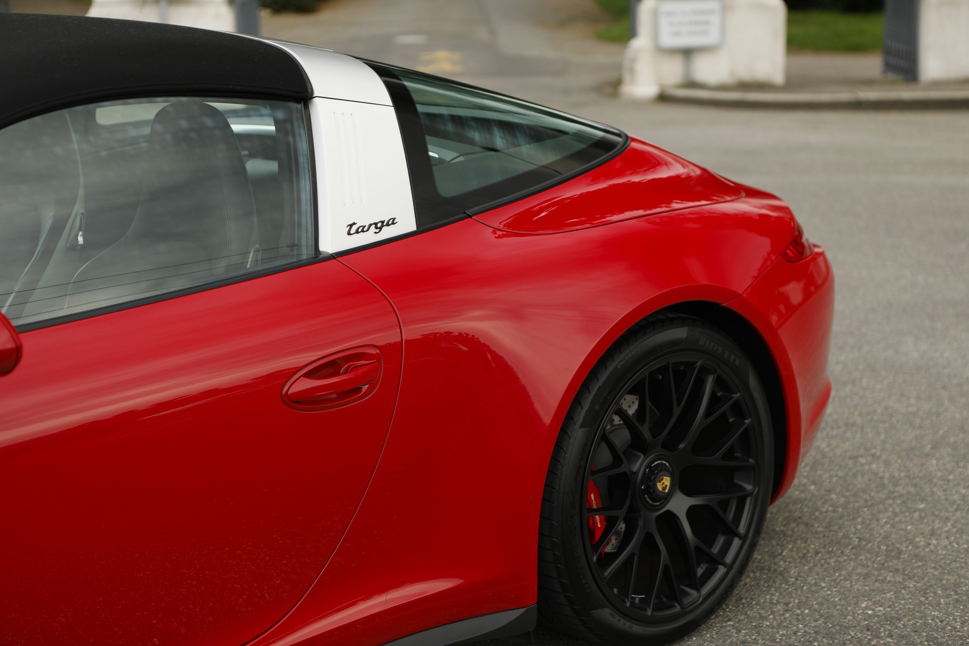 PORSCHE 911 Targa 4 GTS Boîte-manelle ( RARE )-image-4