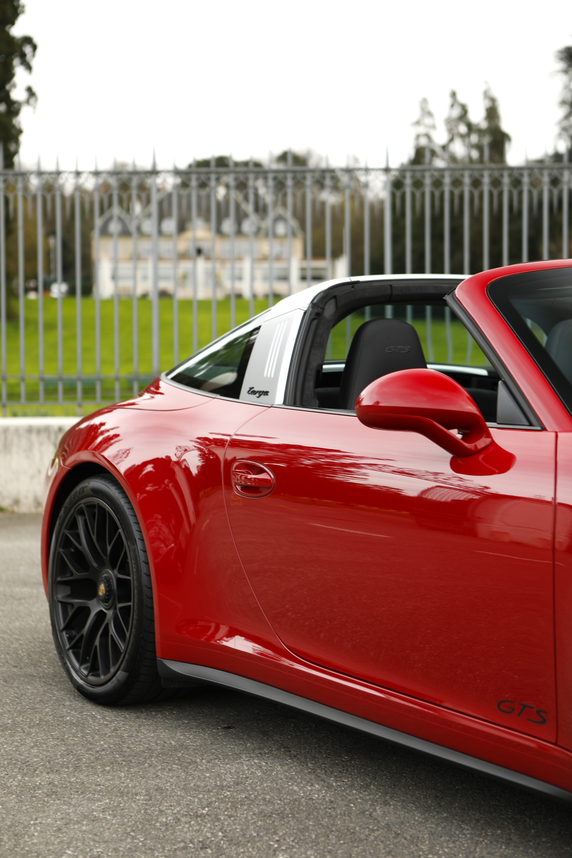 PORSCHE 911 Targa 4 GTS Boîte-manelle ( RARE )-image-1