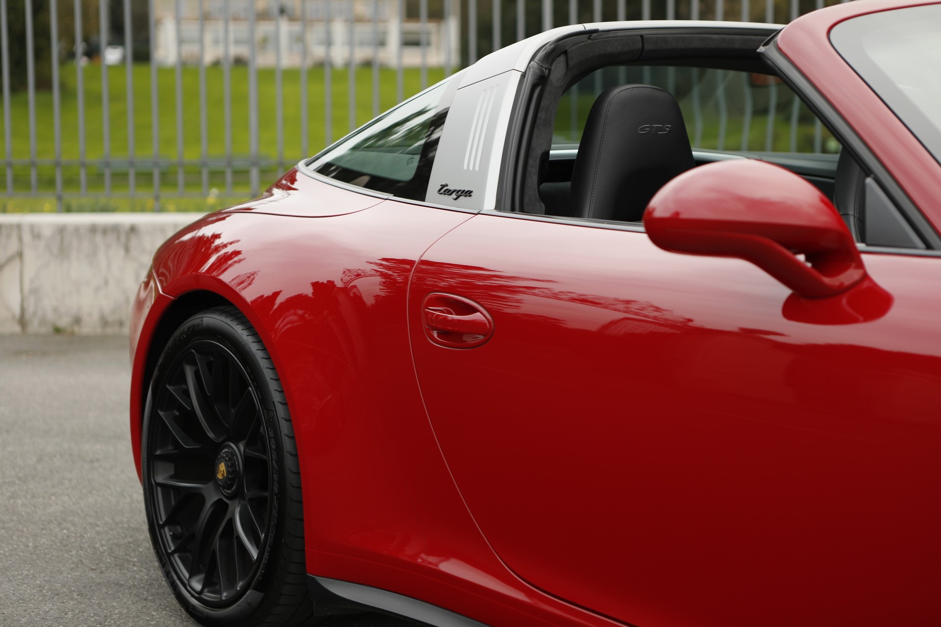 PORSCHE 911 Targa 4 GTS Boîte-manelle ( RARE )-image-10