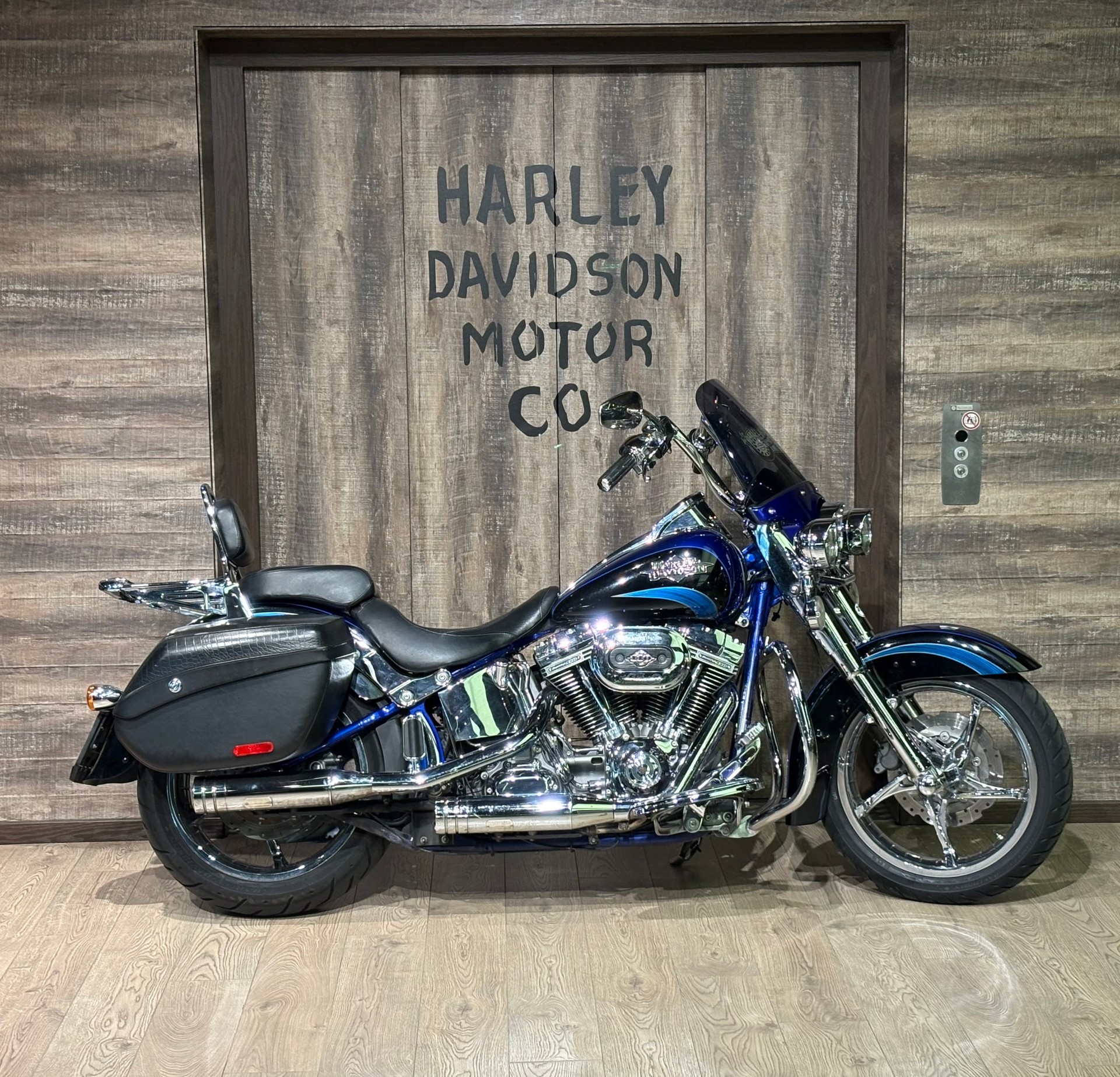 HARLEY-DAVIDSON FLSTSE Softail Convertible ABS CVO