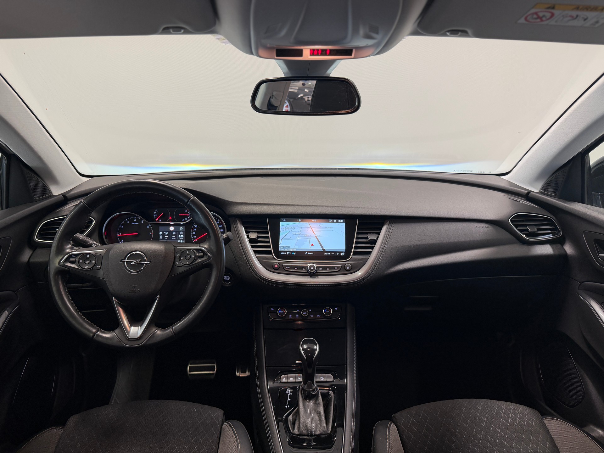 OPEL Grandland X 1.2i TP Ultimate-image-8