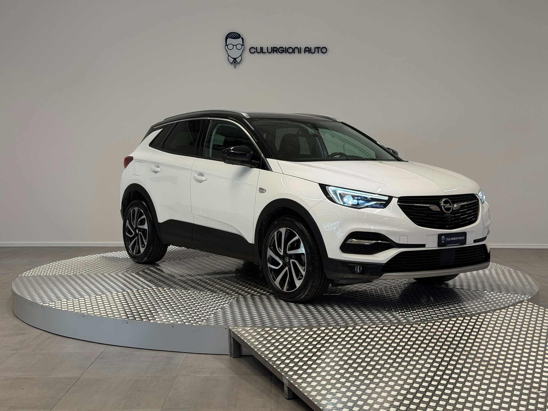 OPEL Grandland X 1.2i TP Ultimate-image-2