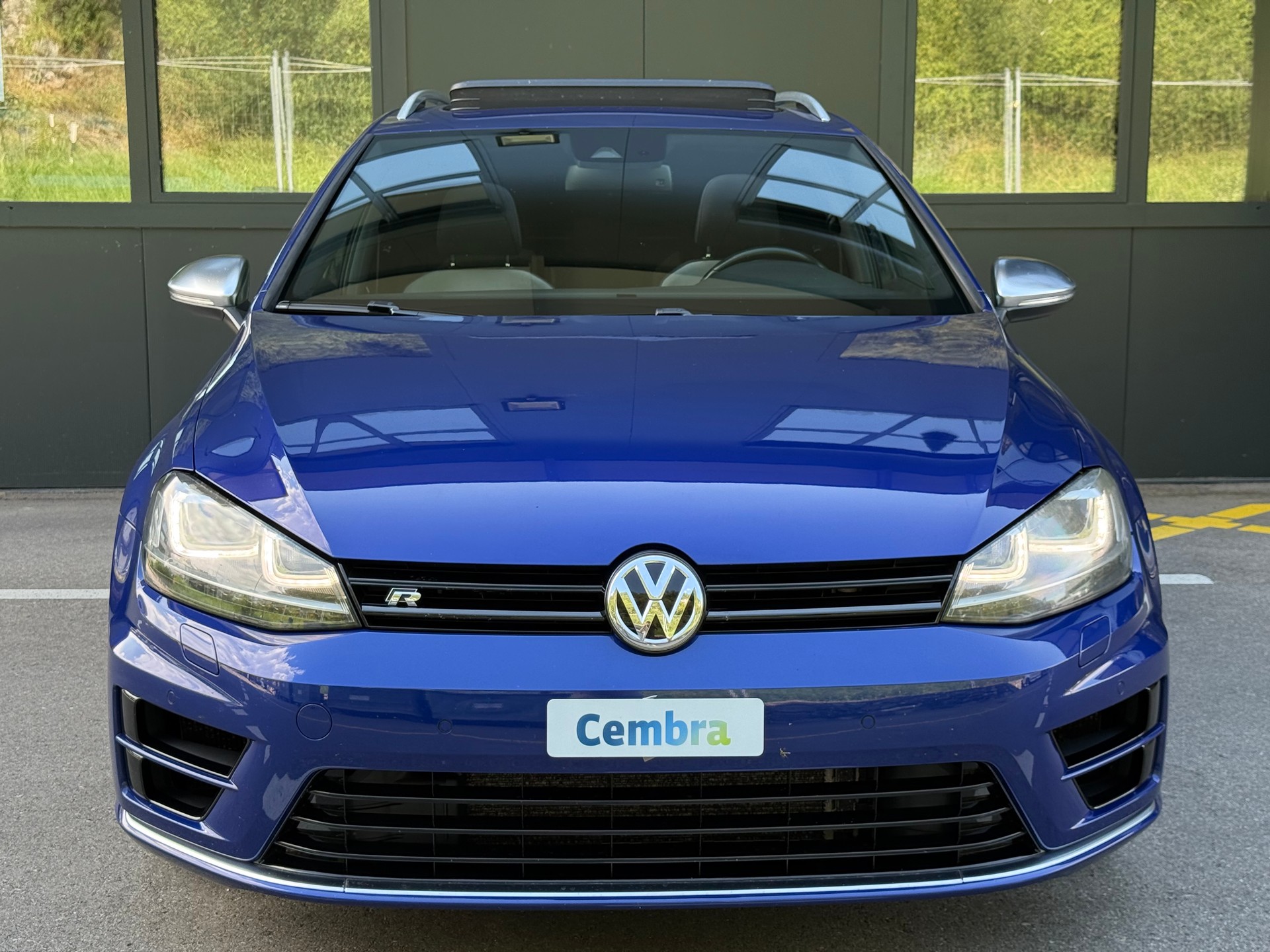 VW Golf Variant 2.0 TSI R 4 Motion DSG-image-2