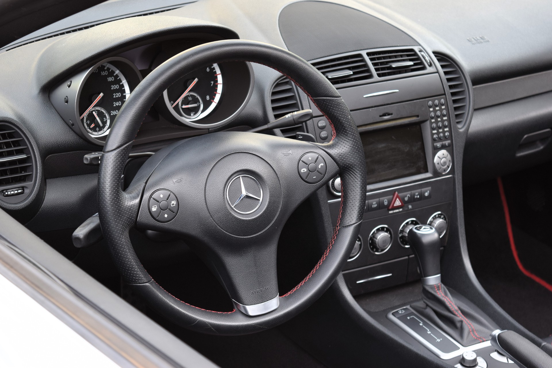 MERCEDES-BENZ SLK 300 (280) AMG Line 7G-Tronic-image-11