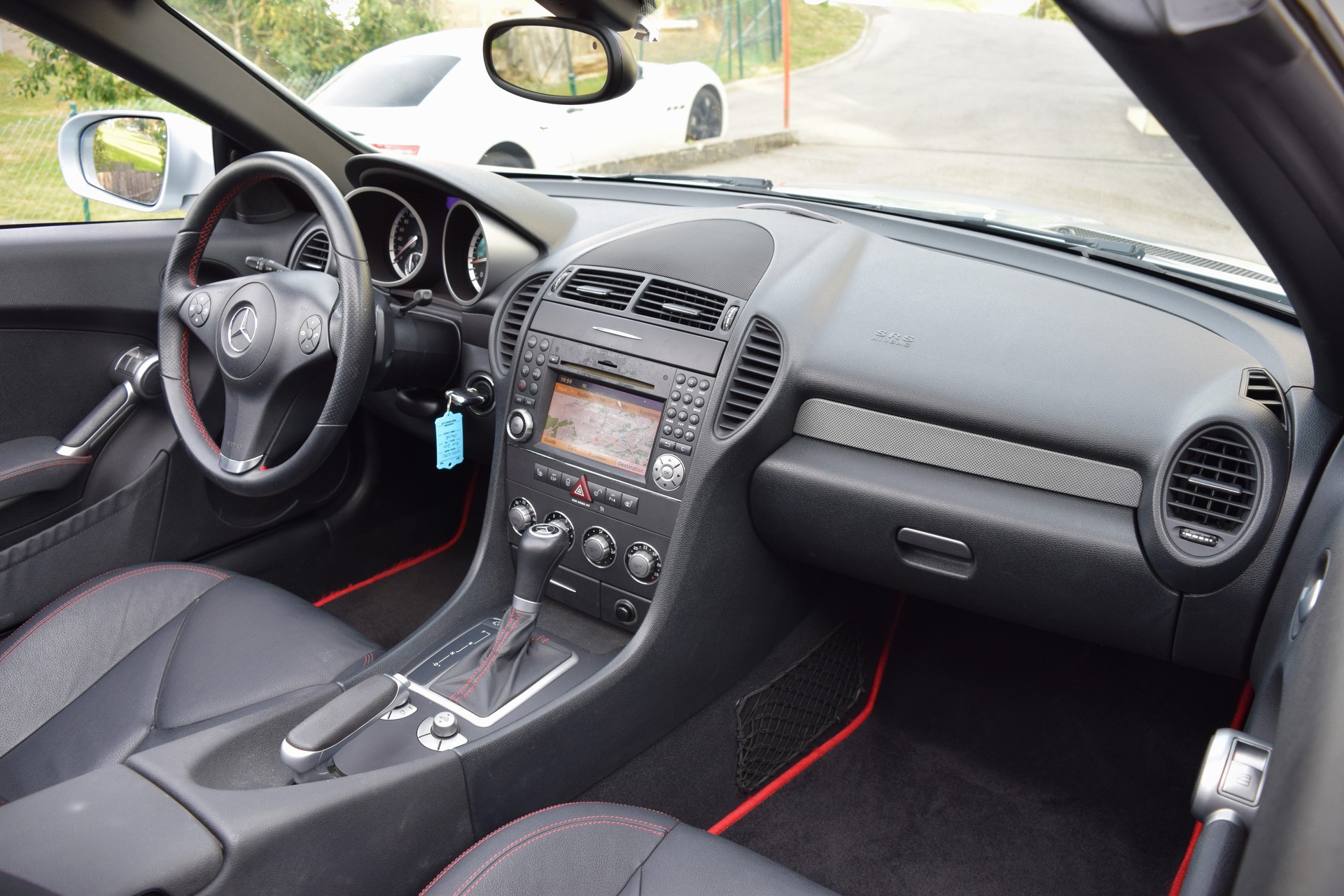 MERCEDES-BENZ SLK 300 (280) AMG Line 7G-Tronic-image-12