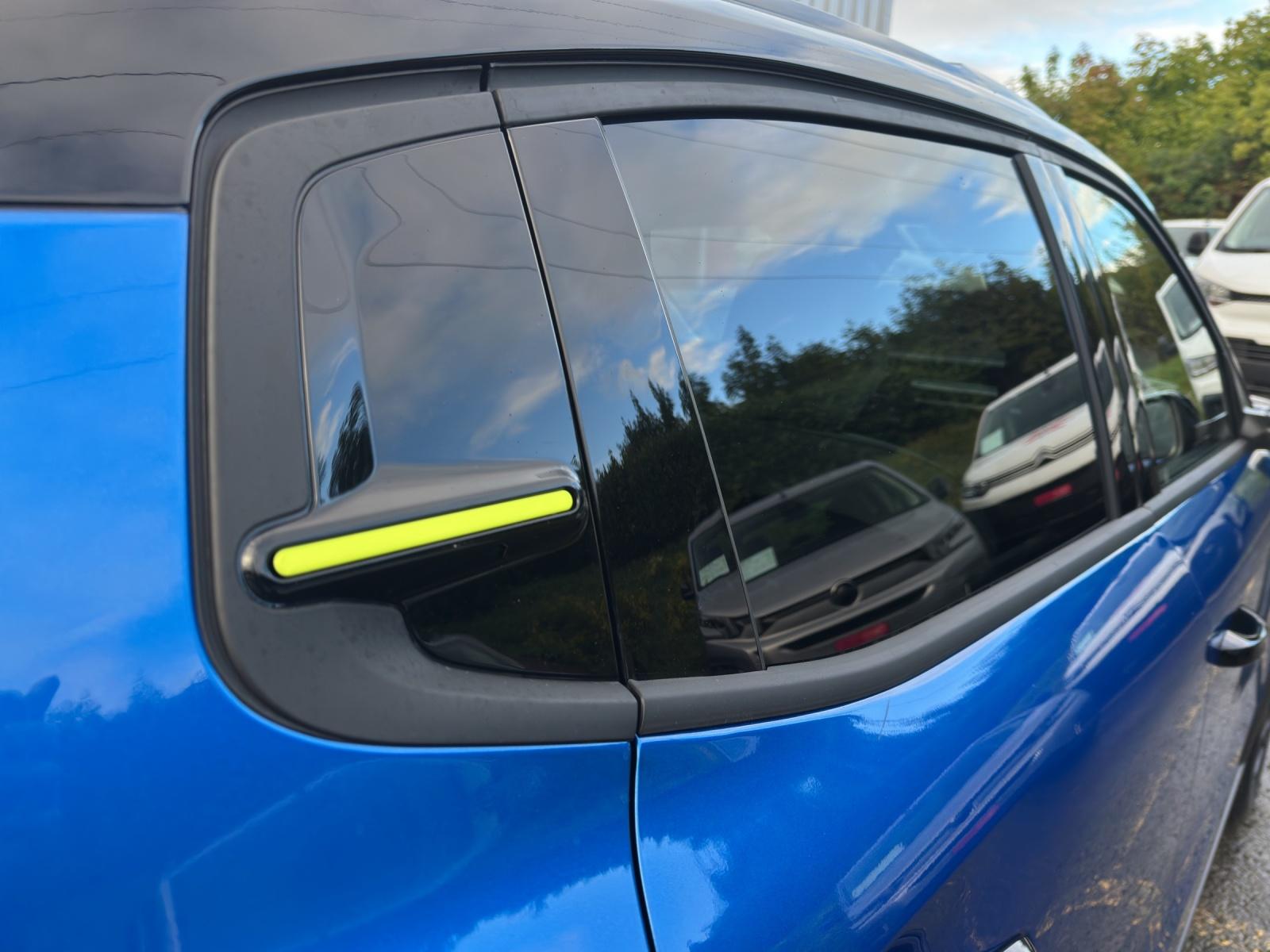 CITROEN C3 1.2 Hybrid 110 Edition Tricolore-image-23
