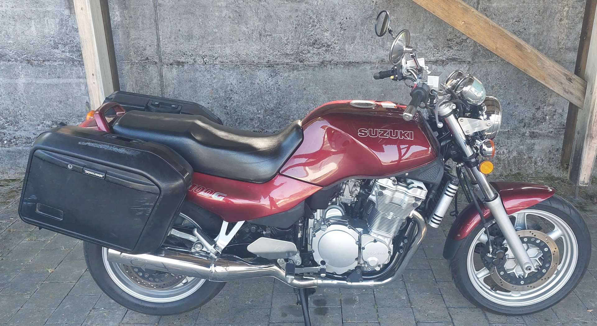 SUZUKI GSX 1100 G-showroom-element-1