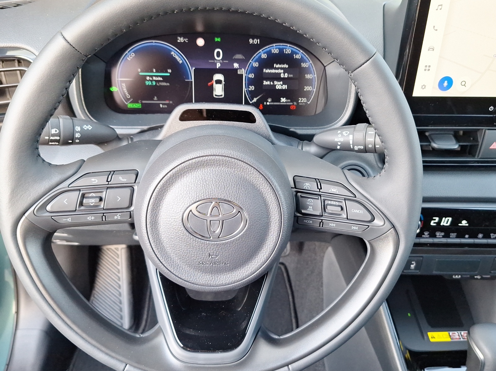 TOYOTA Yaris 1.5 VVT-i HSD Premium-image-11