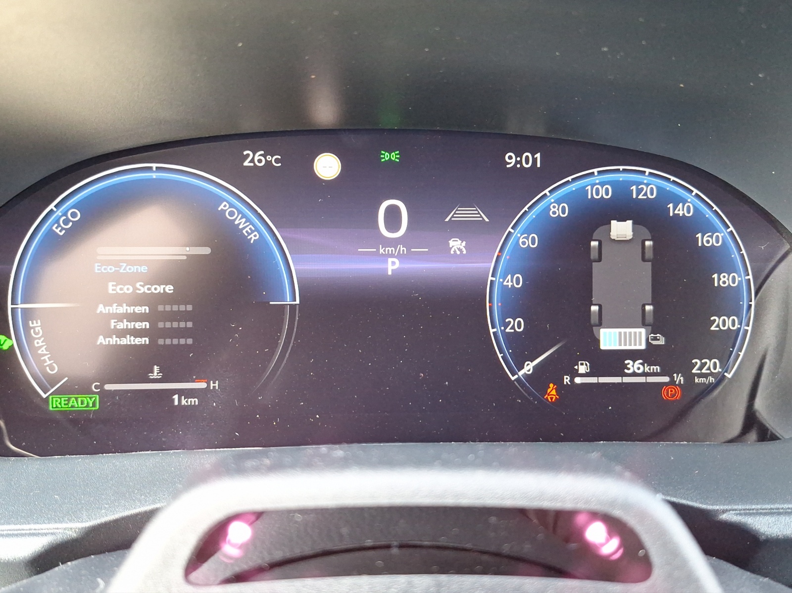 TOYOTA Yaris 1.5 VVT-i HSD Premium-image-13