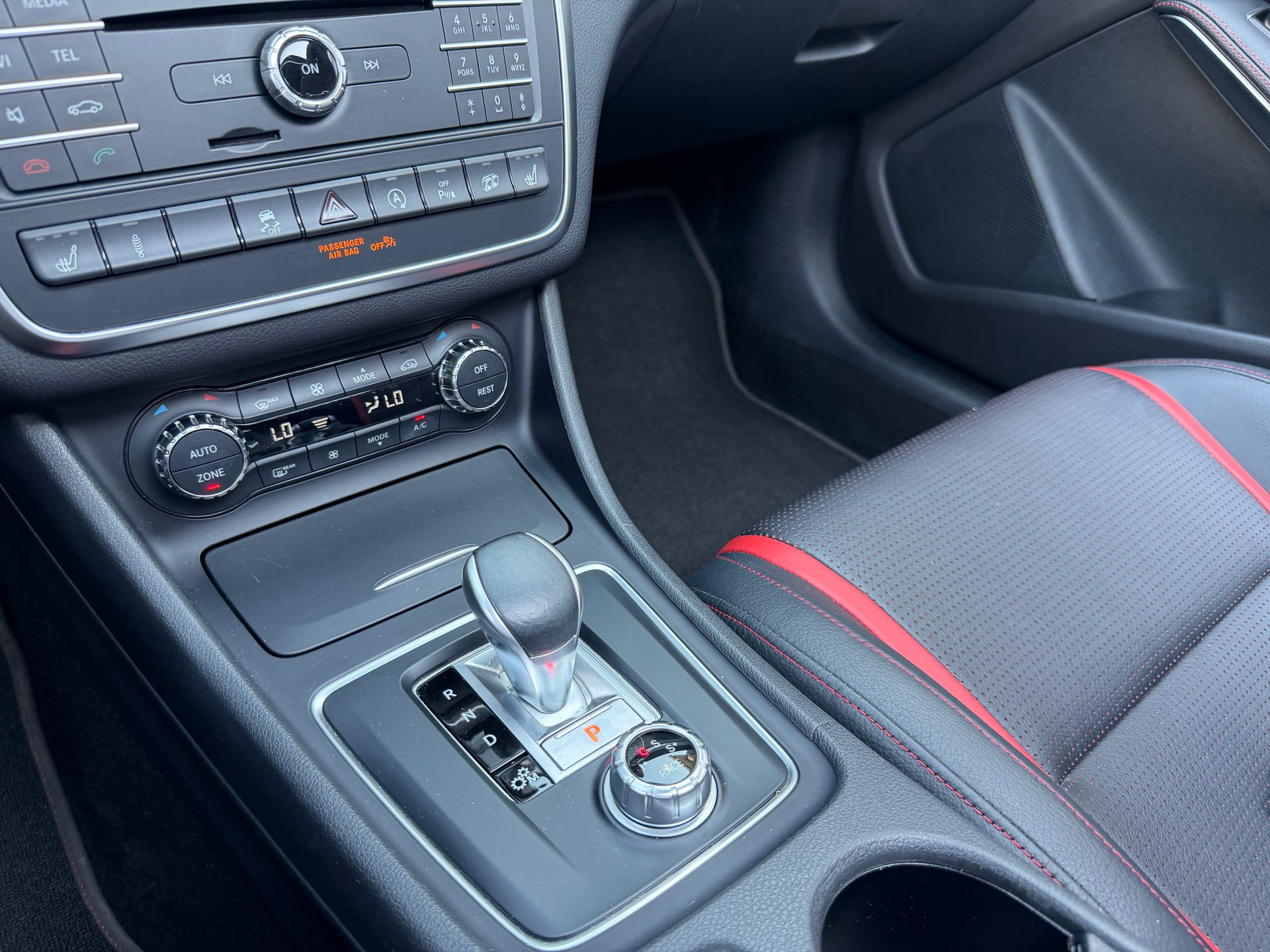 MERCEDES-BENZ CLA Shooting Brake 45 AMG 4Matic Speedshift-image-20