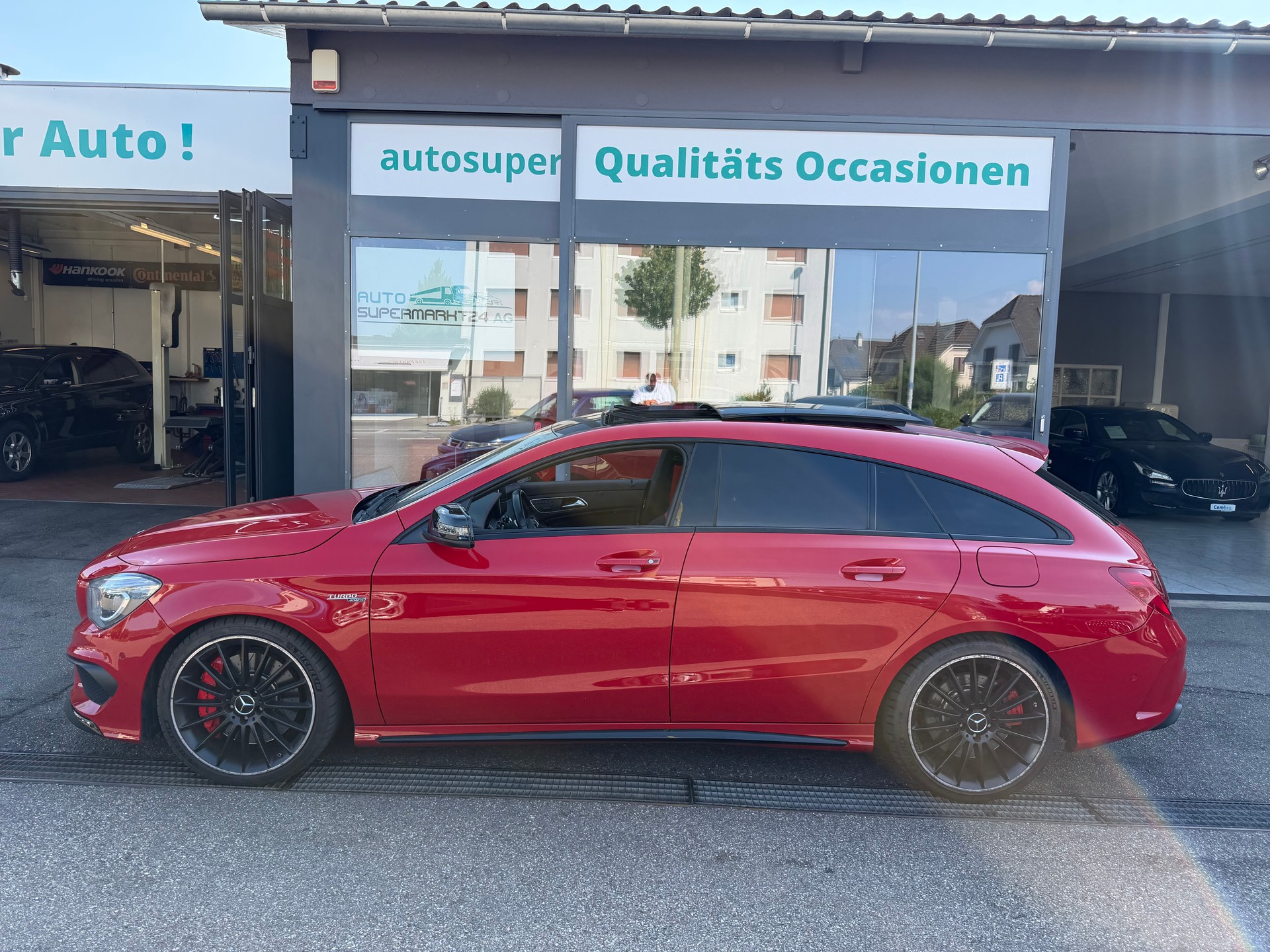 MERCEDES-BENZ CLA Shooting Brake 45 AMG 4Matic Speedshift-image-1