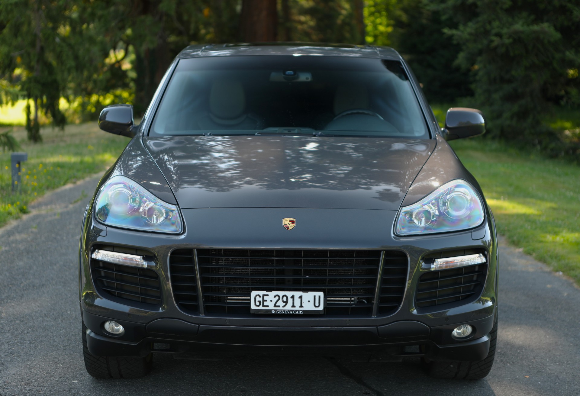 PORSCHE Cayenne GTS Tiptronic Porsche Design limited edition ( 70 / 1000 )3-image-2
