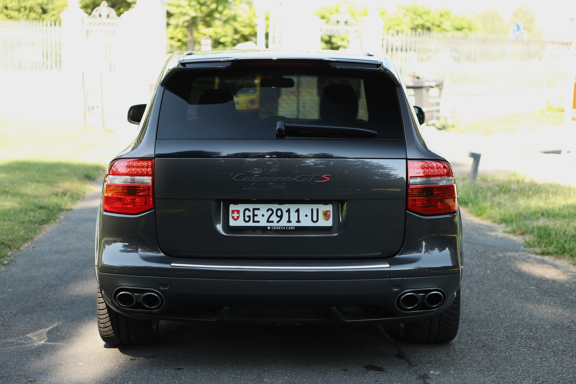 PORSCHE Cayenne GTS Tiptronic Porsche Design limited edition ( 70 / 1000 )3-image-4