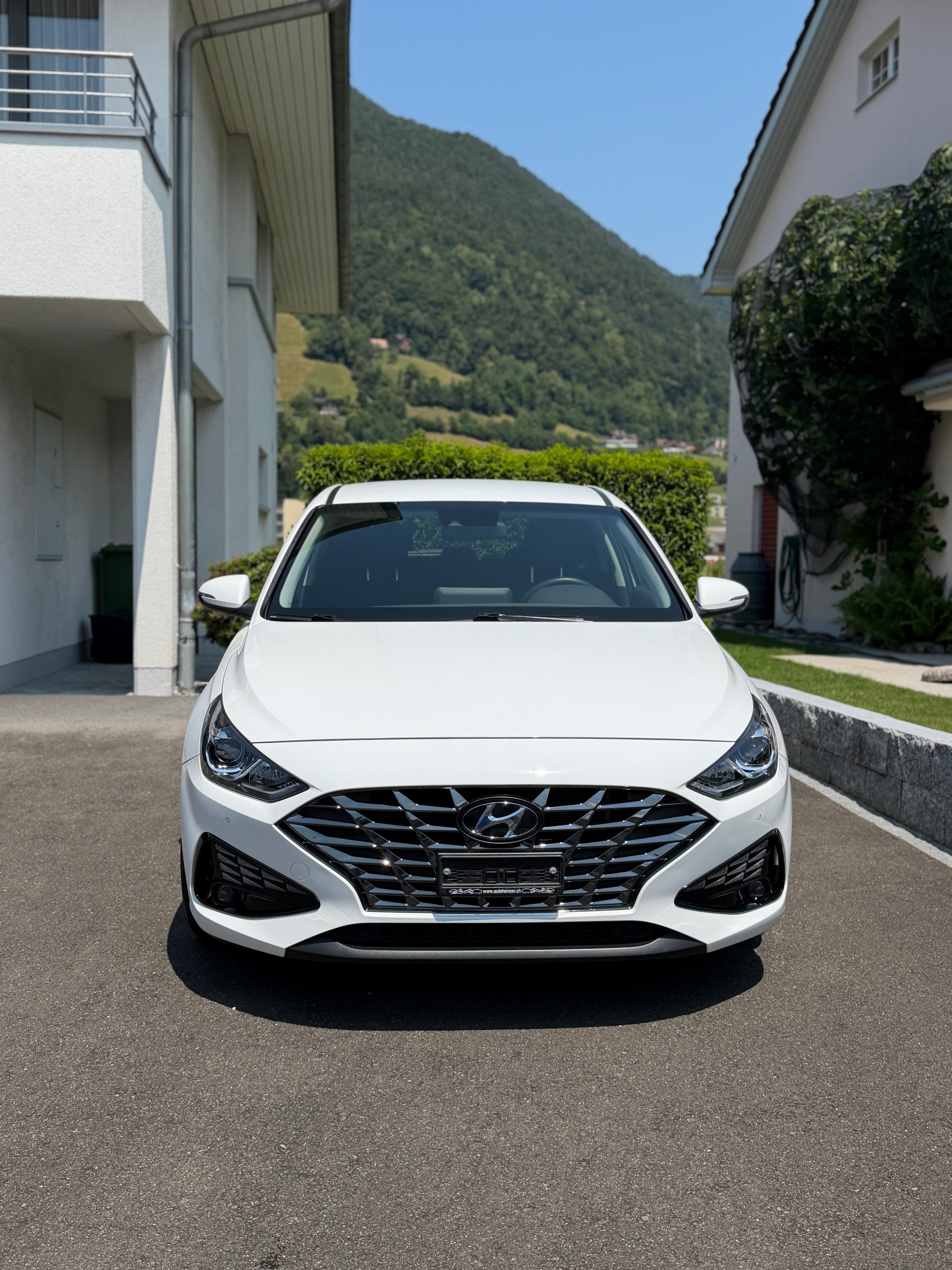 HYUNDAI 1.5 T-GDi Amplia-image-1